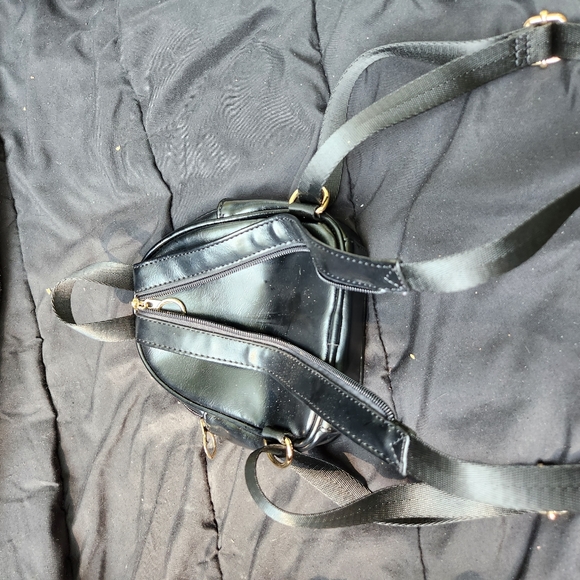 Mini Zebra Backpack - Picture 3 of 4